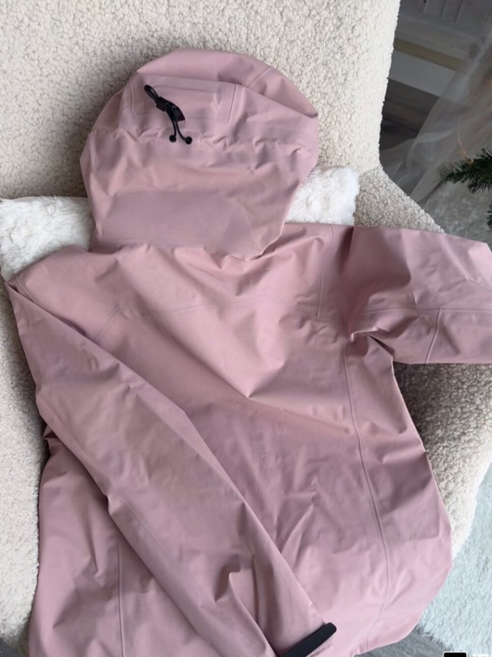 Arcteryx Beta Series Beta LT JacketHooded Hardshell Jacket, Size M - Picture 2 of 4